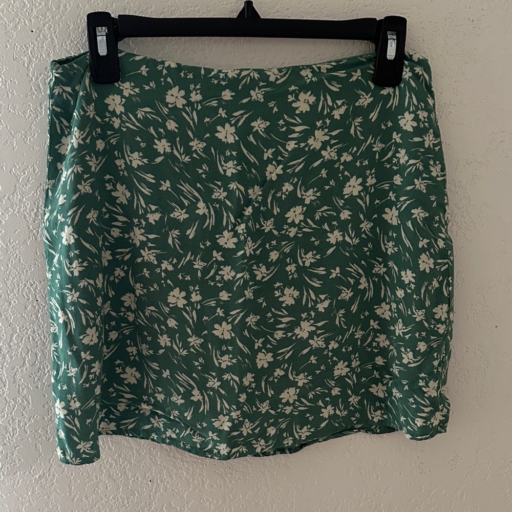 Le Lis Green Floral Skater Skirt